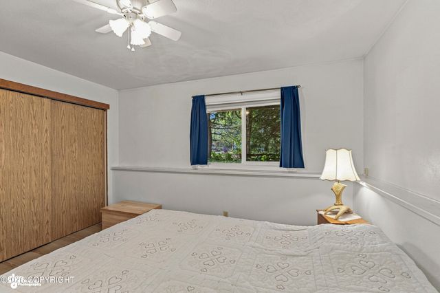 12841 Johns Road, Anchorage, AK 99515