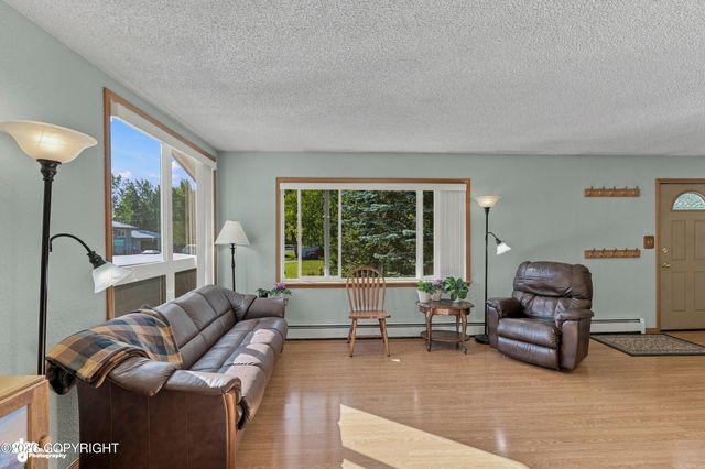 12841 Johns Road, Anchorage, AK 99515