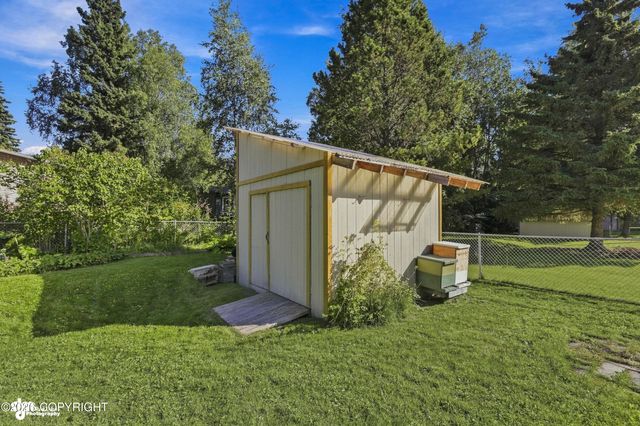 12841 Johns Road, Anchorage, AK 99515