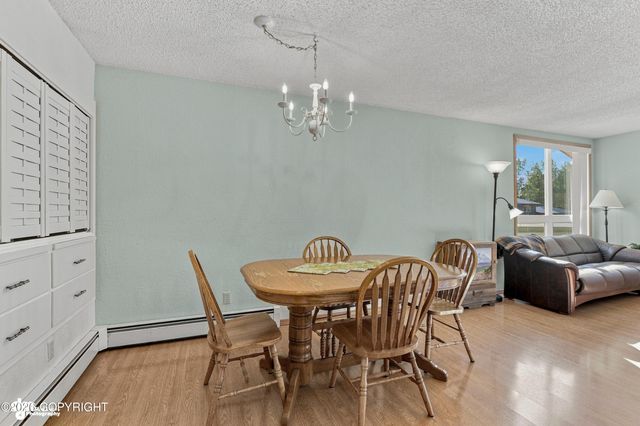 12841 Johns Road, Anchorage, AK 99515