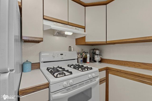 12841 Johns Road, Anchorage, AK 99515
