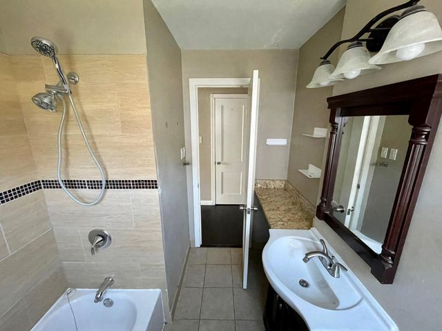 206 Frawley Street, Houston, TX 77009
