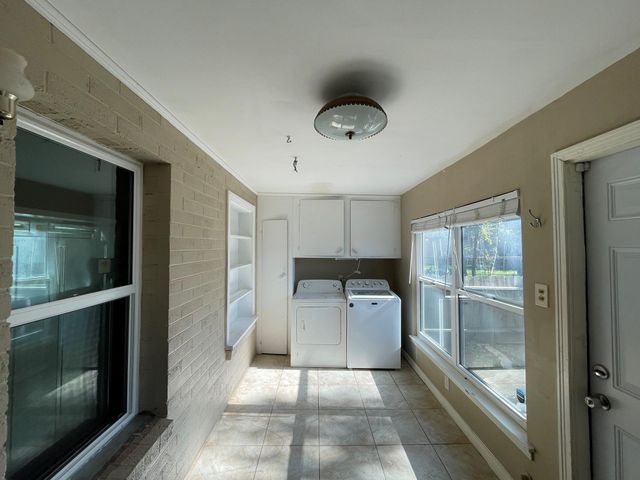 206 Frawley Street, Houston, TX 77009