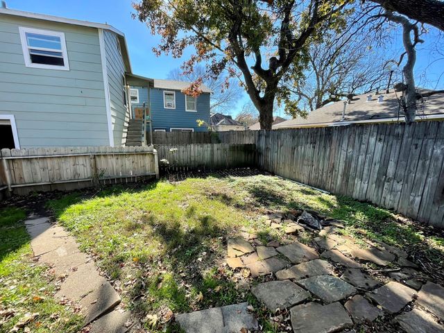 206 Frawley Street, Houston, TX 77009
