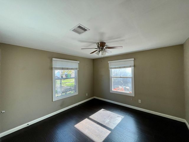 206 Frawley Street, Houston, TX 77009