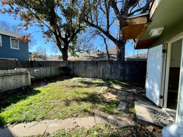 206 Frawley Street, Houston, TX 77009