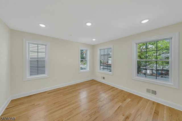 58 Vermont Ave, Newark City, NJ 07106