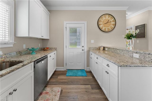 2360 Cherry Grove RD, Suffolk, VA 23438