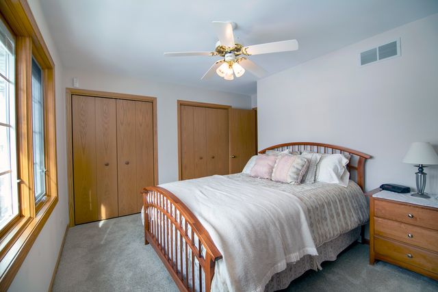 18227 Hummingbird Drive, Tinley Park, IL 60487