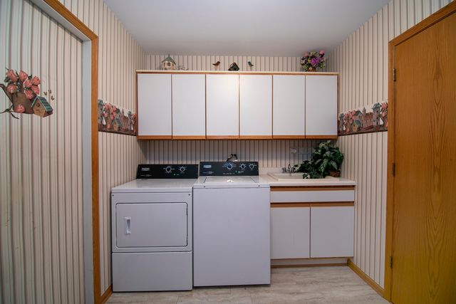 18227 Hummingbird Drive, Tinley Park, IL 60487