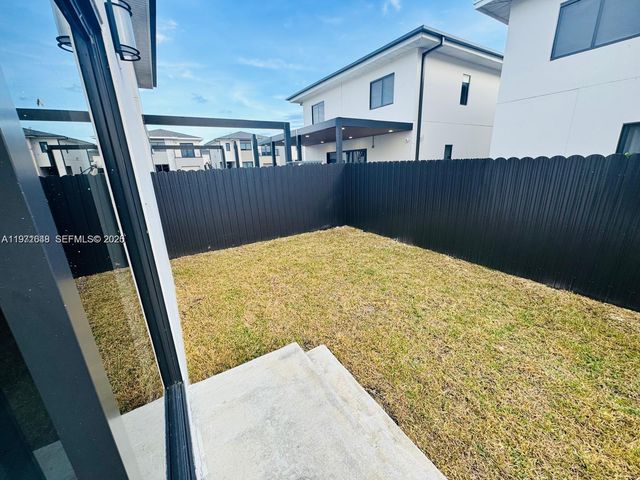 1312 NW 3rd St 0, Florida City, FL 33034