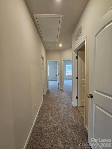 5416 Kinsbridge Drive, Charlotte, NC 28227