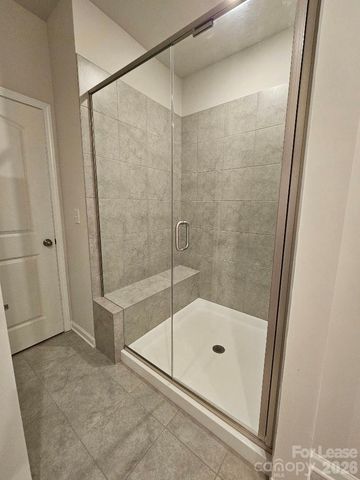 5416 Kinsbridge Drive, Charlotte, NC 28227