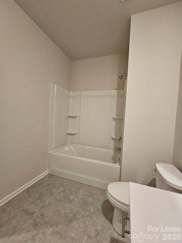 5416 Kinsbridge Drive, Charlotte, NC 28227