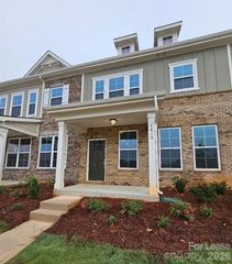 5416 Kinsbridge Drive, Charlotte, NC 28227