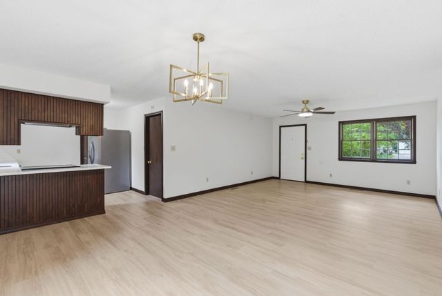 1714 Clearwater Circle, Ozark, MO 65721