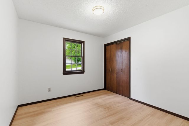 1714 Clearwater Circle, Ozark, MO 65721