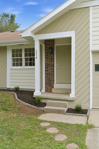 1714 Clearwater Circle, Ozark, MO 65721