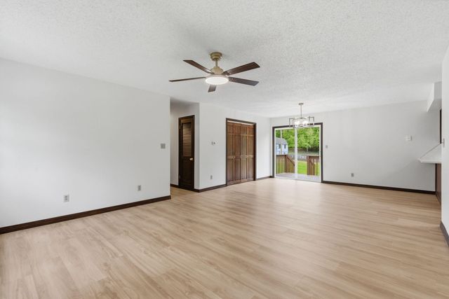 1714 Clearwater Circle, Ozark, MO 65721