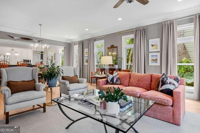 9 Turnbull Lane, Savannah, GA 31410