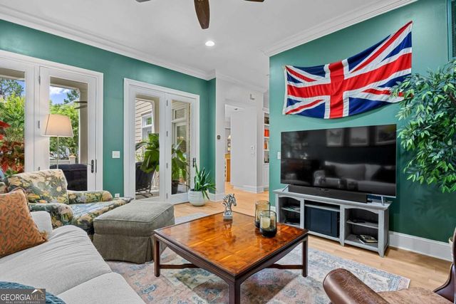 9 Turnbull Lane, Savannah, GA 31410