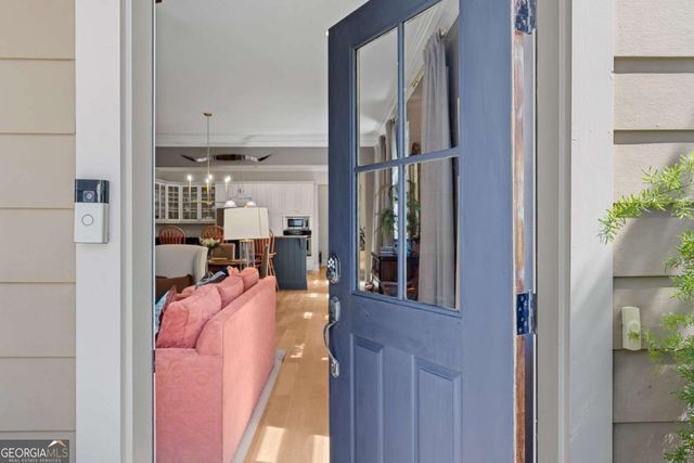 9 Turnbull Lane, Savannah, GA 31410