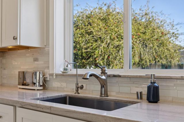 613 Grandview Boulevard, Half Moon Bay, CA 94019