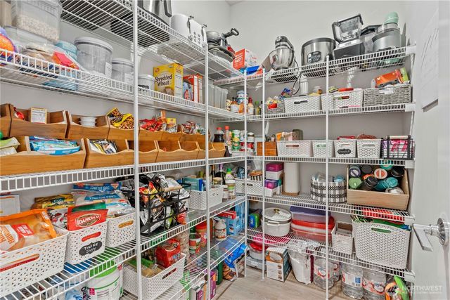 342 S Spruce Street, Buckley, WA 98321