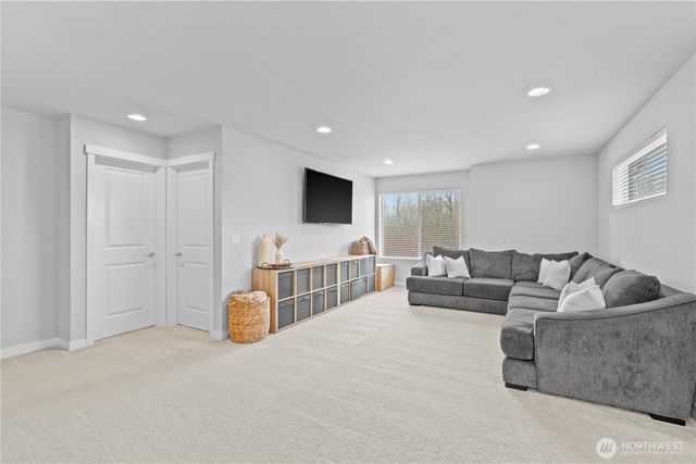 342 S Spruce Street, Buckley, WA 98321