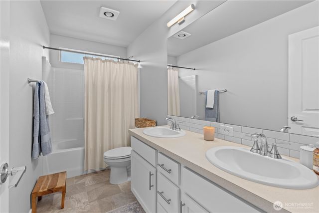 342 S Spruce Street, Buckley, WA 98321