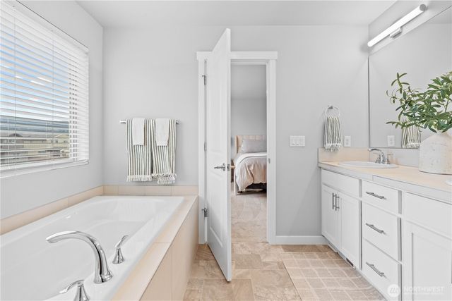 342 S Spruce Street, Buckley, WA 98321