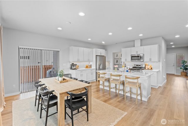 342 S Spruce Street, Buckley, WA 98321