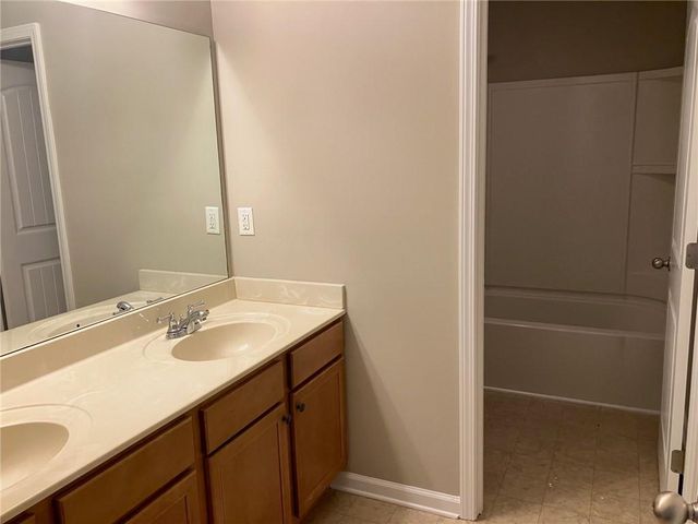 2808 Brookford SW Lane, Atlanta, GA 30331