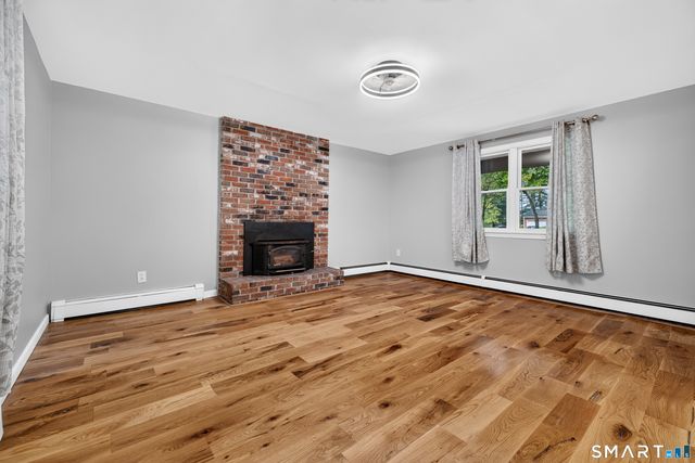 13 Greentree Drive, East Lyme, CT 06333
