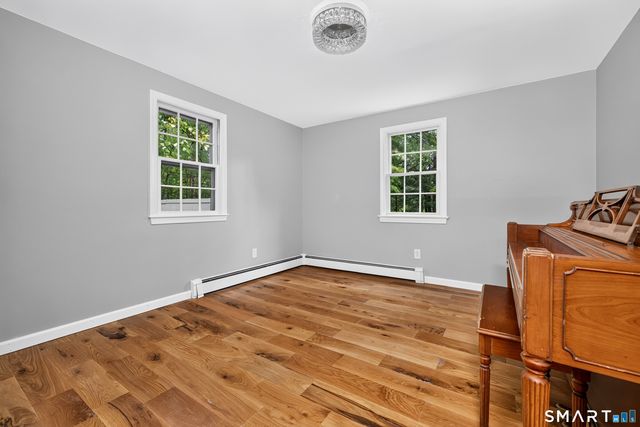 13 Greentree Drive, East Lyme, CT 06333