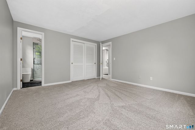 13 Greentree Drive, East Lyme, CT 06333