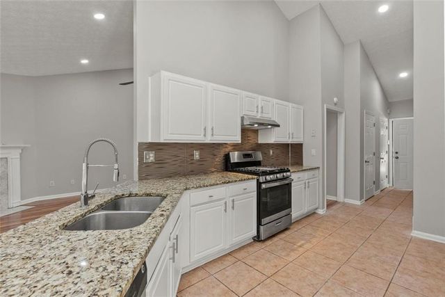 340 Windsor Brook Lane, Lawrenceville, GA 30045