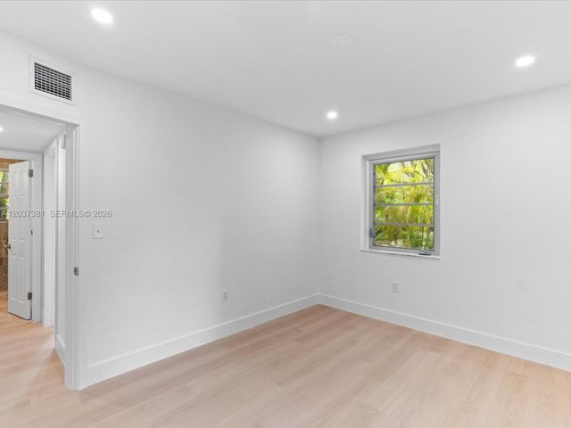 5625 SW 80th Street 113B, Miami, FL 33143
