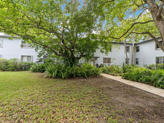5625 SW 80th Street 113B, Miami, FL 33143