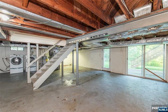 42 Valley View Terrace, Wayne, NJ 07470