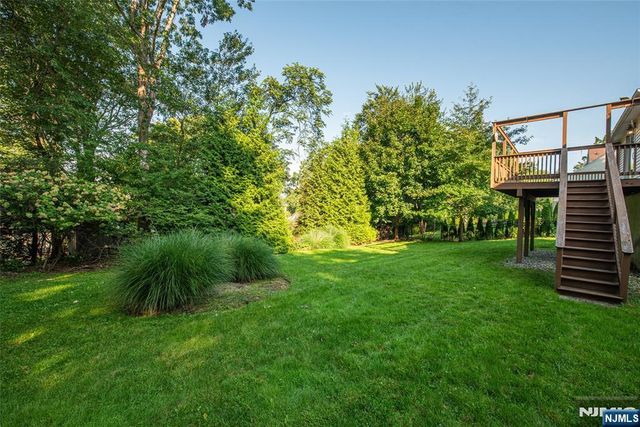 42 Valley View Terrace, Wayne, NJ 07470