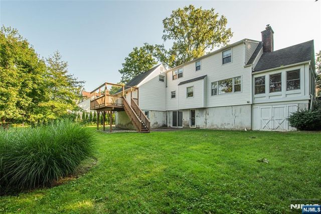 42 Valley View Terrace, Wayne, NJ 07470
