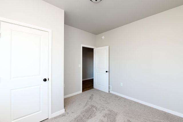 7030 65 Street S, Horace, ND 58047