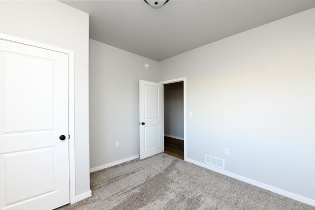 7030 65 Street S, Horace, ND 58047
