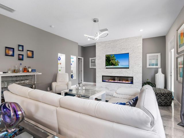 5237 97TH STREET E, Bradenton, FL 34211