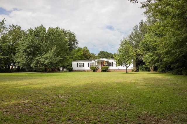 5159 Red Oak Road, Cottageville, SC 29435