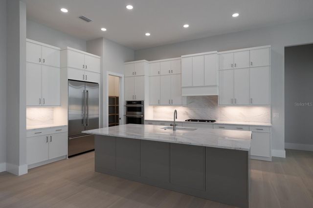 1075 BLUE SHELL LOOP, Sarasota, FL 34240