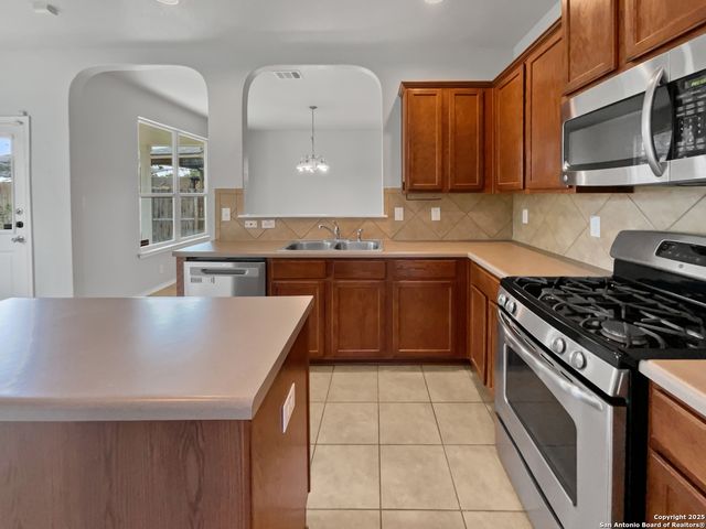 183 Katherine Way, San Antonio, TX 78253