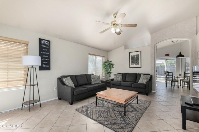 921 E FOLLEY Street, Chandler, AZ 85225