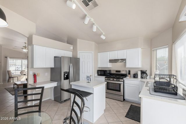 921 E FOLLEY Street, Chandler, AZ 85225